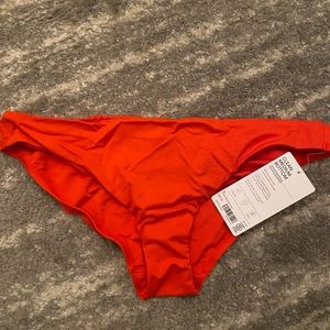 Athleta Clean Medium Bottom Vermillion